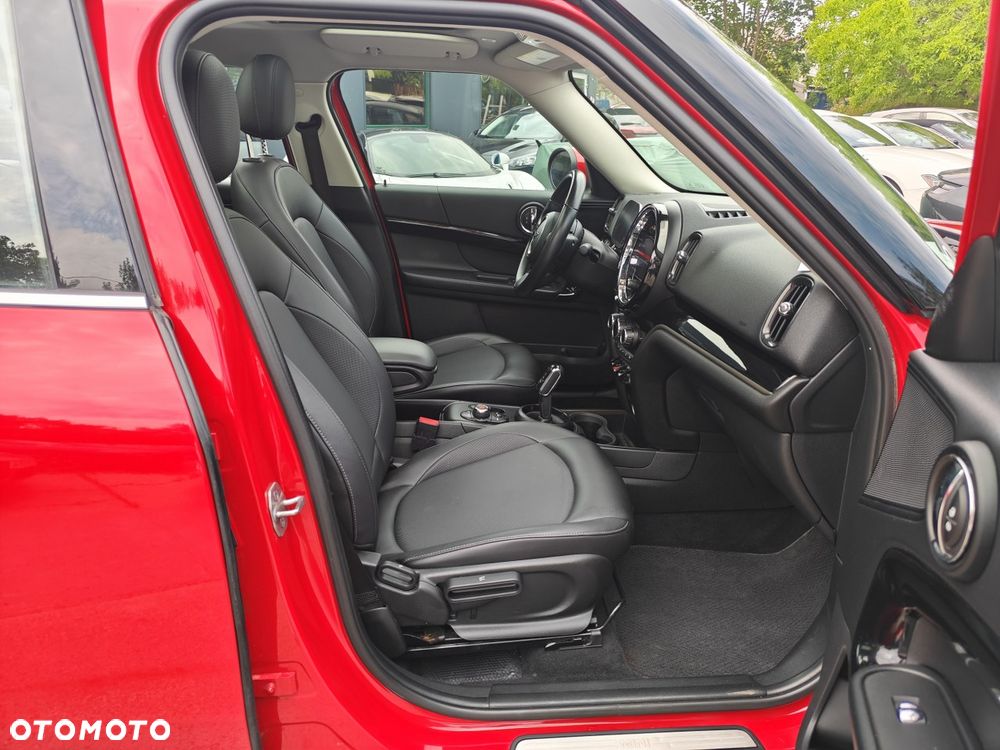 MINI Countryman Cooper All4 Essential Trim - 32