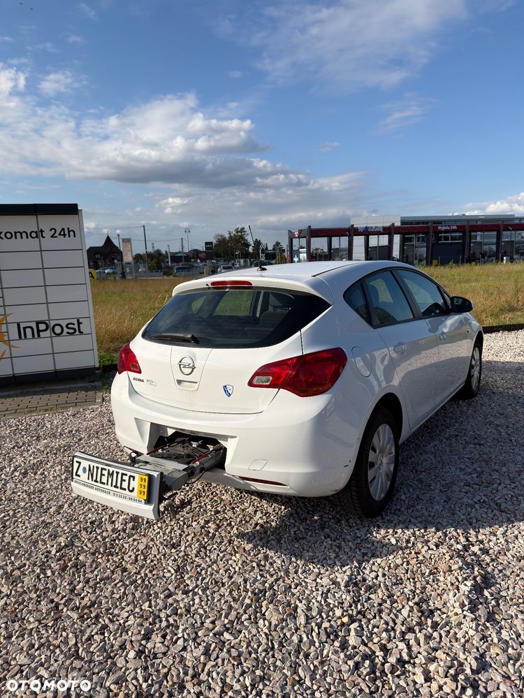Opel Astra - 13