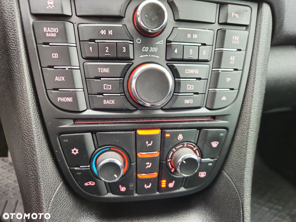 Opel Meriva ver-1-4-design-edition - 11