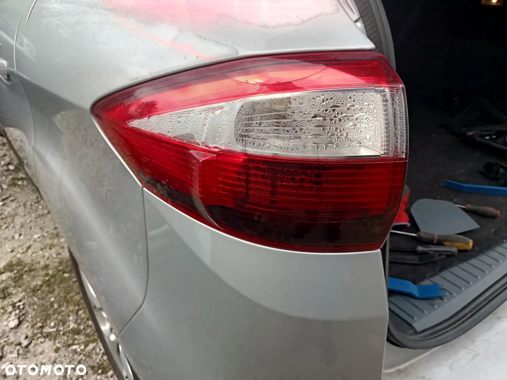 Ford C-MAX 1.6 Ti-VCT Champions Edition - 19