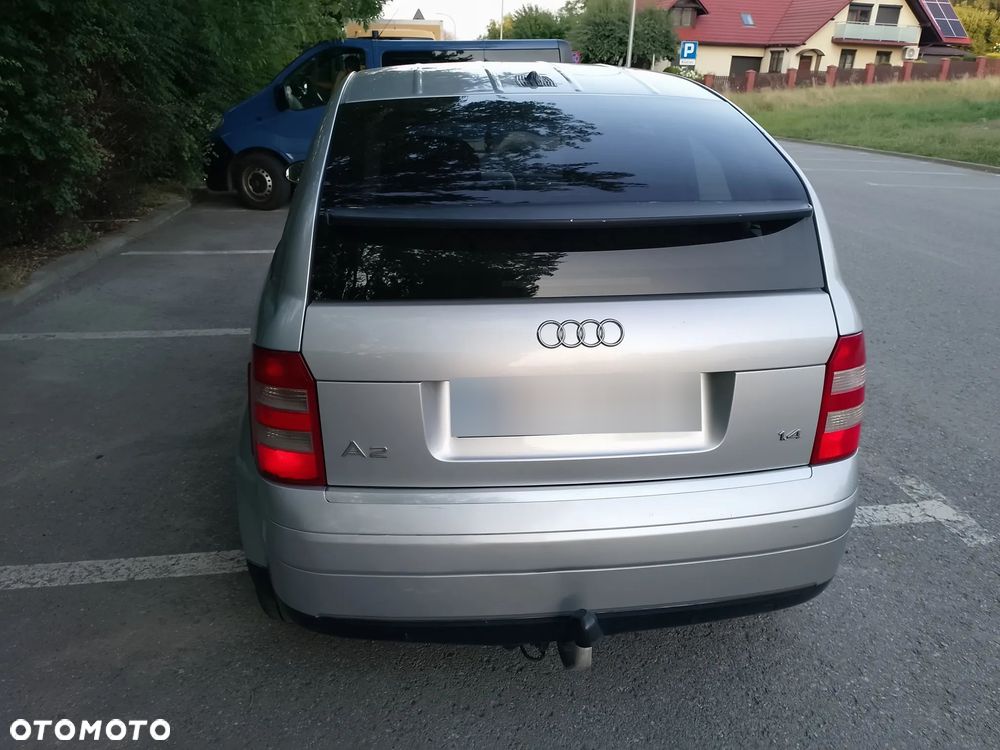 Audi A2 1.4 - 5