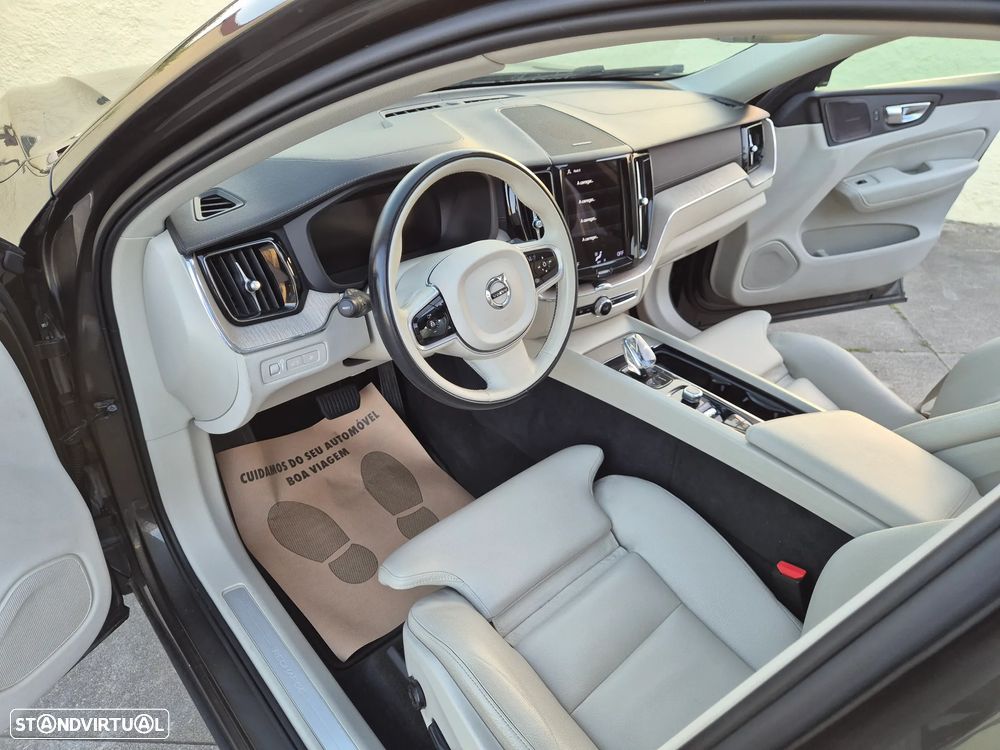 Volvo XC 60 2.0 T8 PHEV Inscription AWD - 21