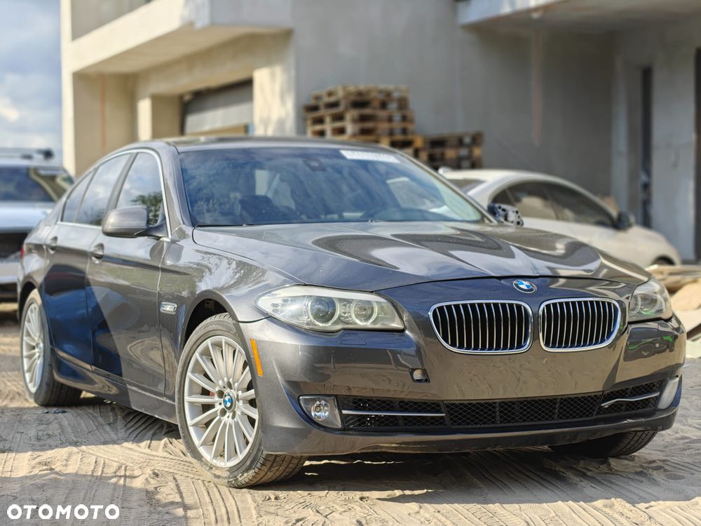 BMW Seria 5 535i Luxury Line - 3