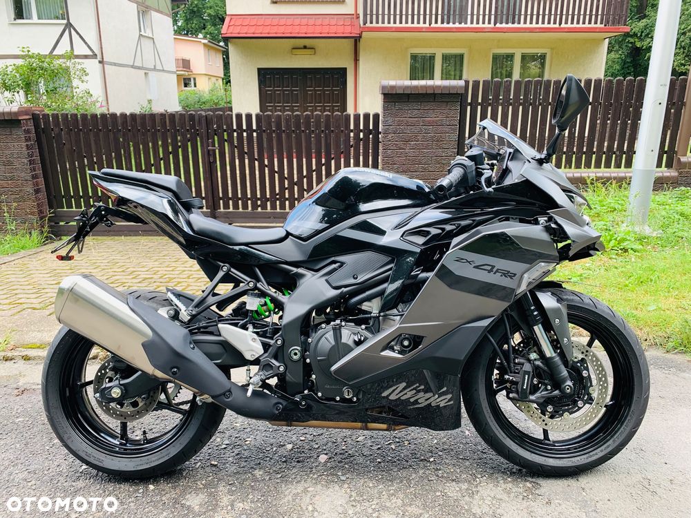 Kawasaki ZX - 2