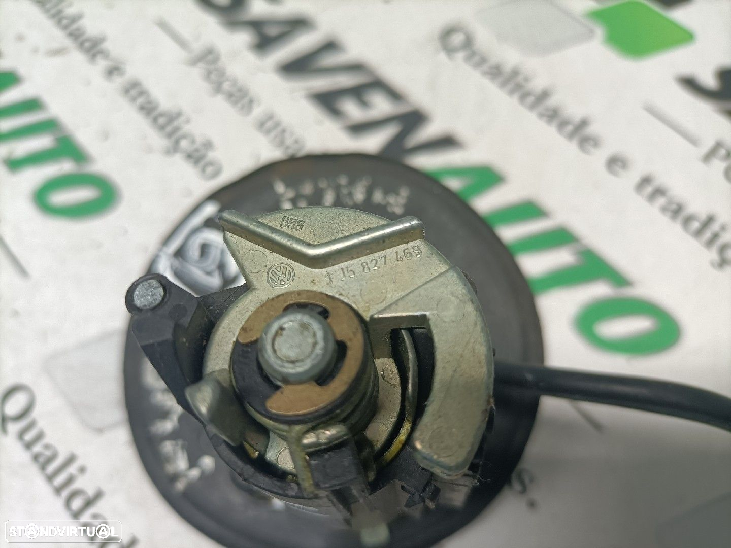 Interruptor / Switch / Botão Da Mala Volkswagen Golf Iv (1J1) - 5