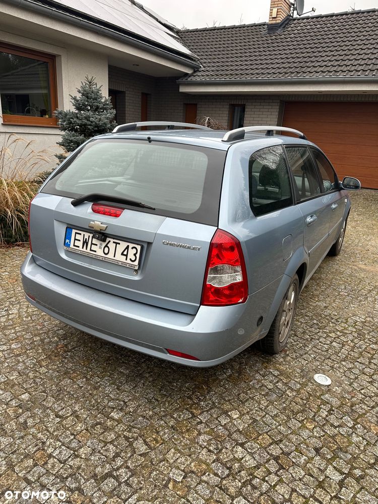 Chevrolet Nubira - 5