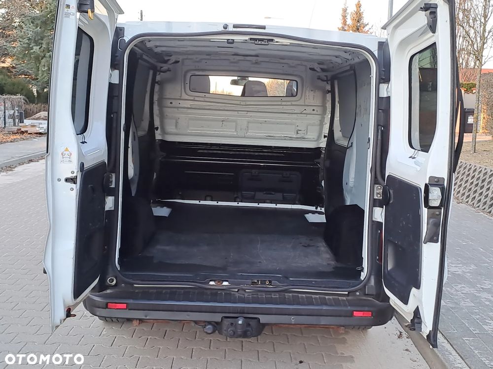 Renault Trafic - 12