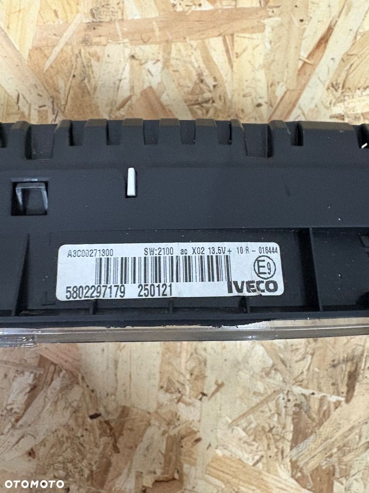 Licznik zegary Iveco Daily 5802297179 - 2