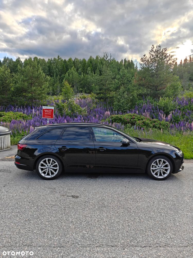 Audi A4 - 1