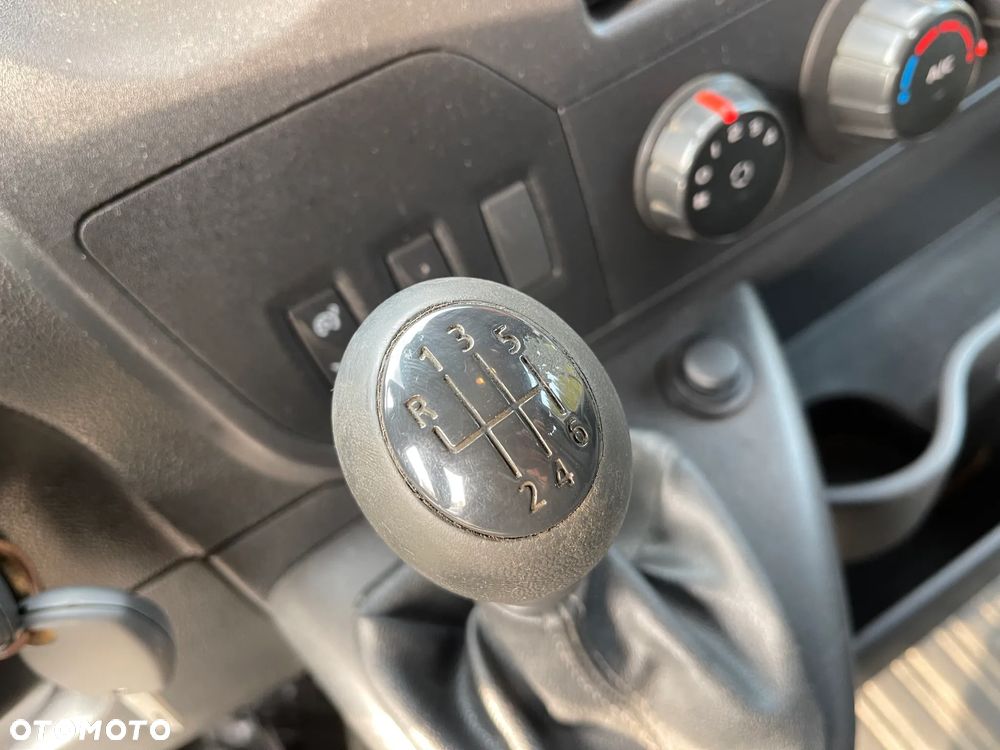 Renault Master 2017 ROK LIFT 2.3 DCI BRYGADÓWKA 7 Osób 7 Osobowy Oryginalny niski przebieg 198.000 KM - 12