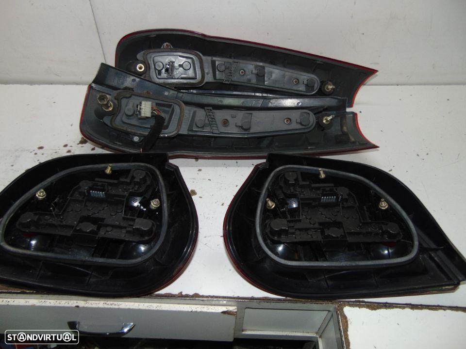 Fiat punto/ Renault megane farolins trás - 6