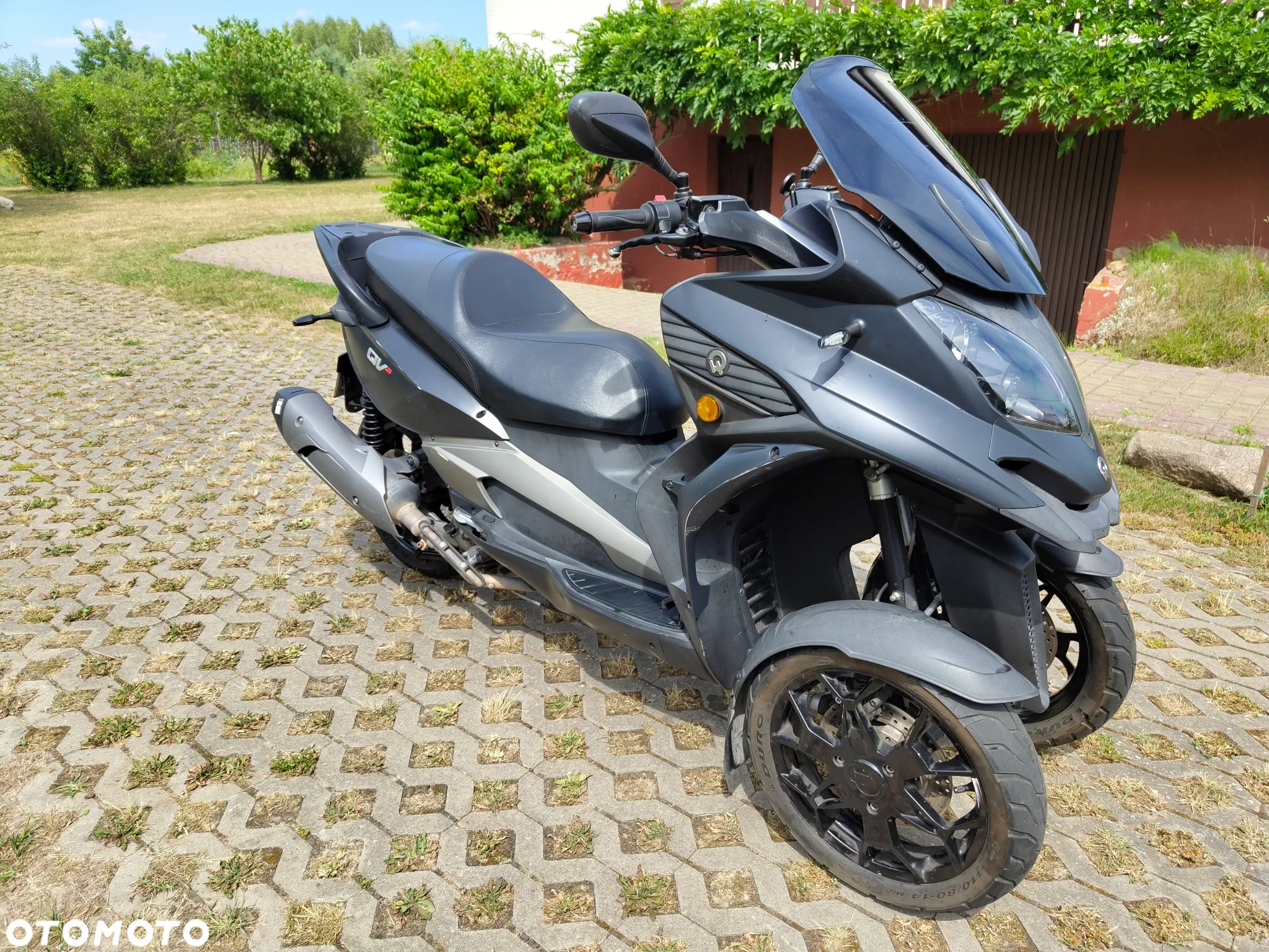 Piaggio MP-3 - 7