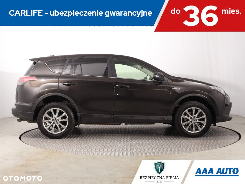 Toyota RAV4 - 7