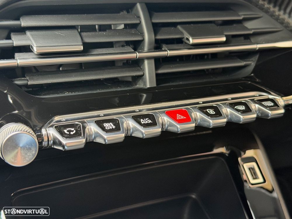 Peugeot 208 1.2 PureTech Active Pack - 20