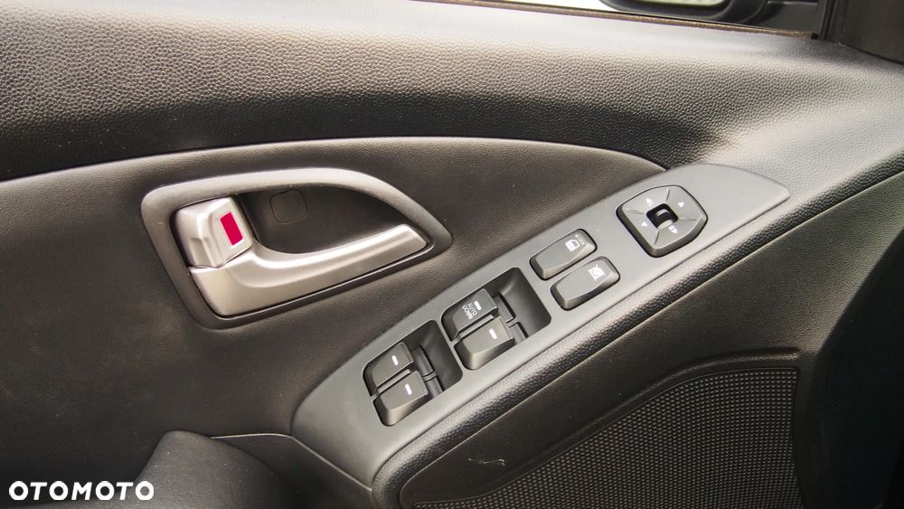 Hyundai ix35 2.0 4WD Automatik Style - 12