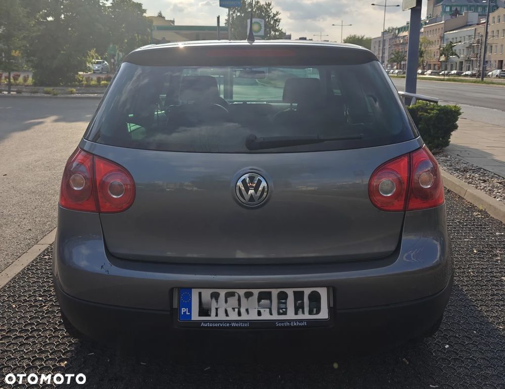 Volkswagen Golf 1.6 Comfortline - 5
