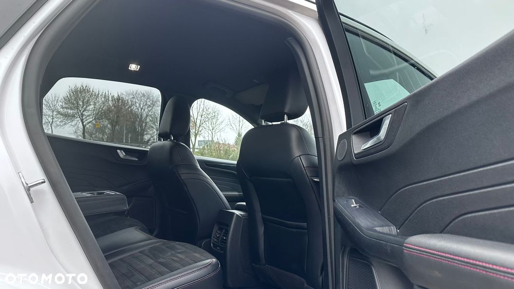 Ford Kuga 2.5 Duratec PHEV ST-LINE X - 19