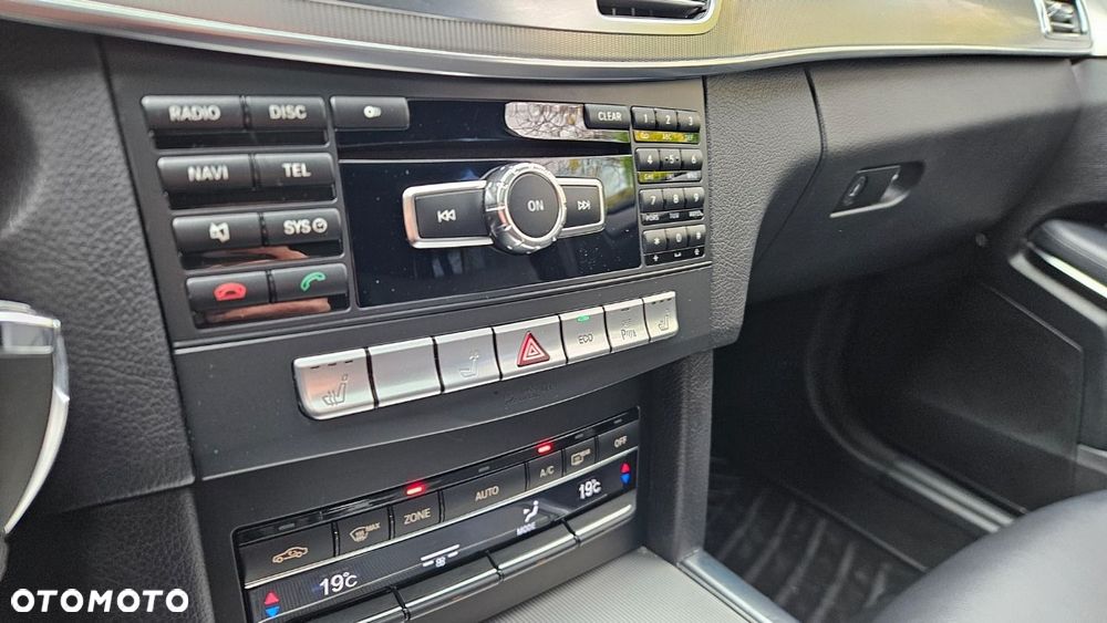 Mercedes-Benz Klasa E 200 T 7G-TRONIC Avantgarde - 33