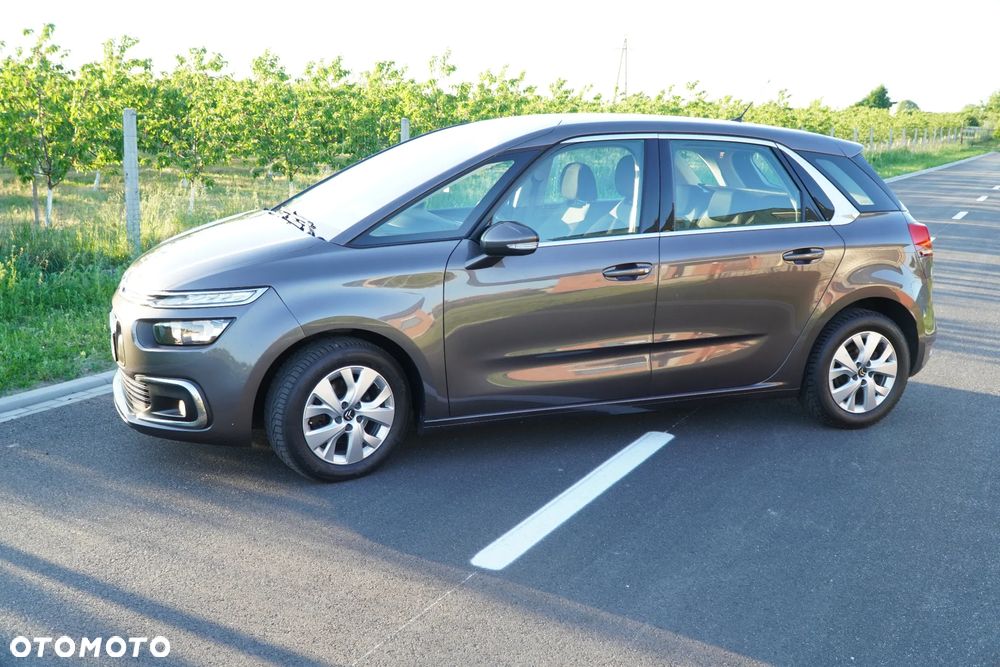 Citroën C4 Picasso 1.2 PureTech MoreLife S&S - 2