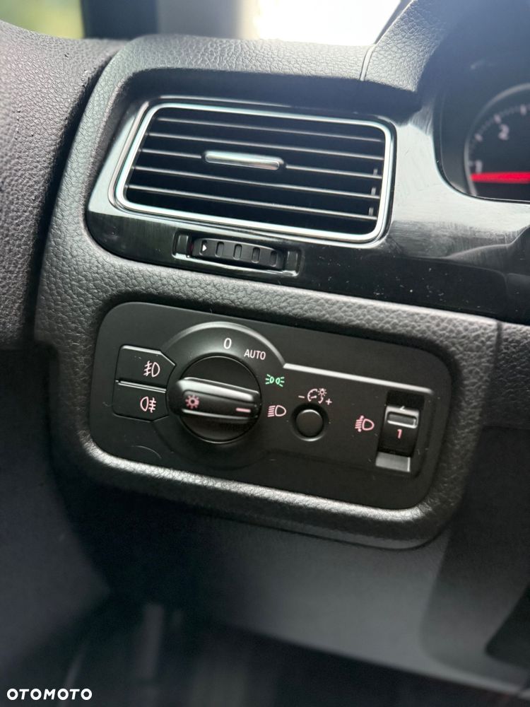 Volkswagen Touareg - 12