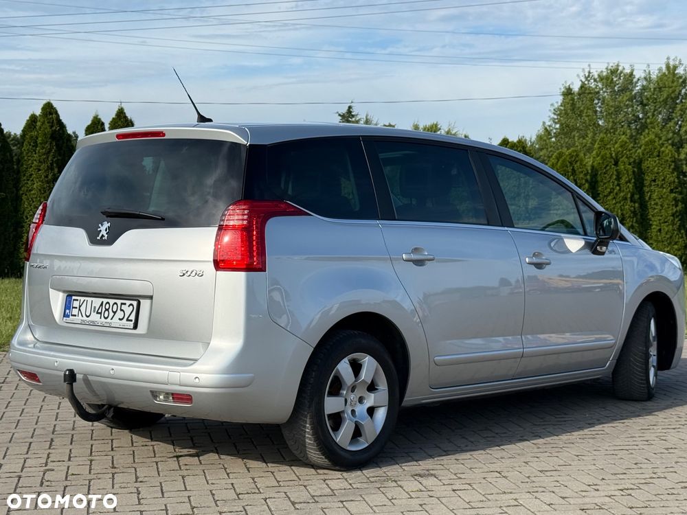 Peugeot 5008 - 11