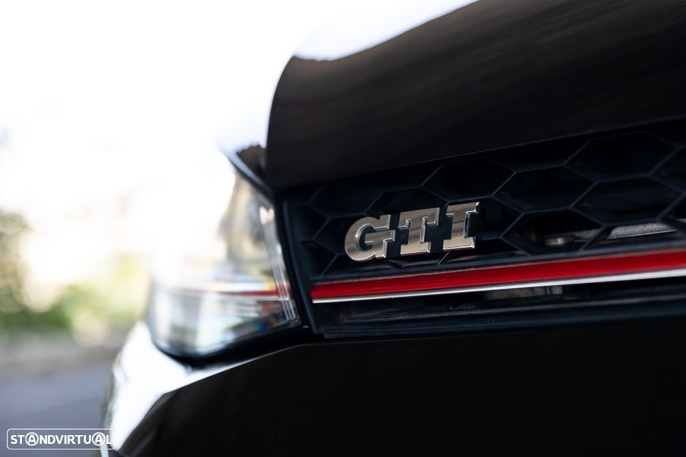 VW Golf GTI Performance BlueMotion DSG - 10