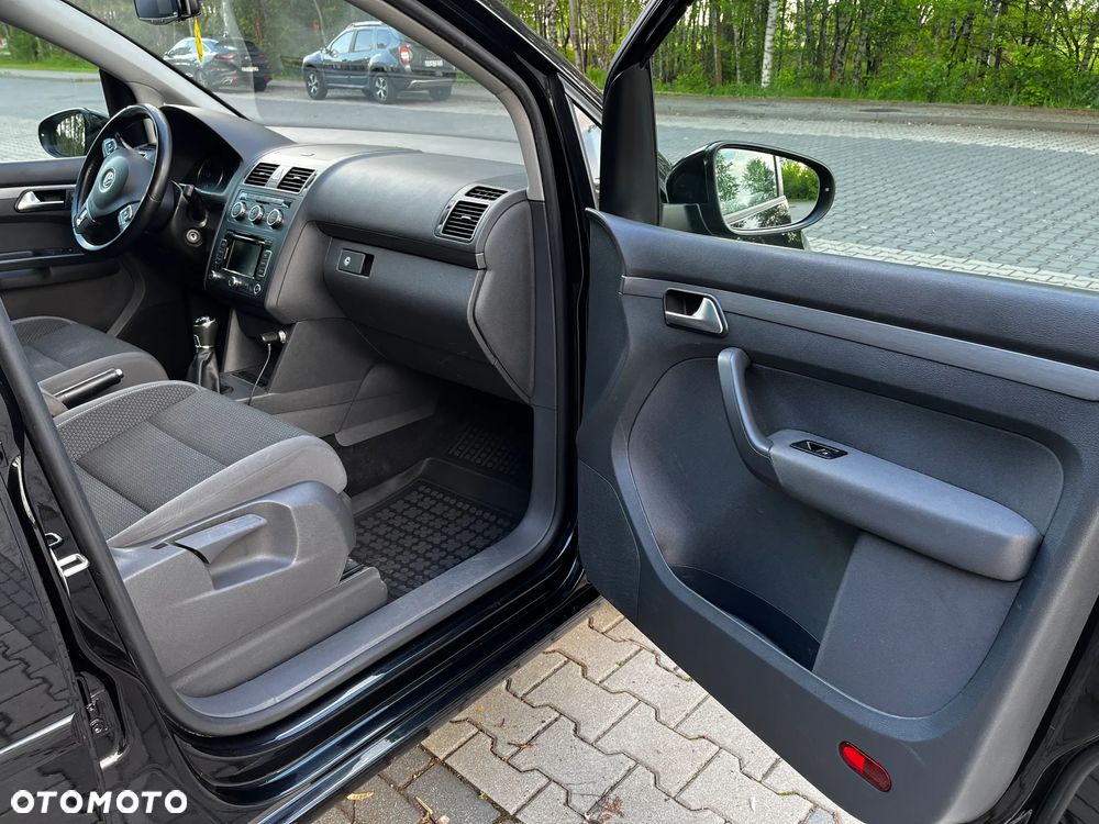 Volkswagen Touran 1.6 TDI DPF BlueMot Comfortline - 13