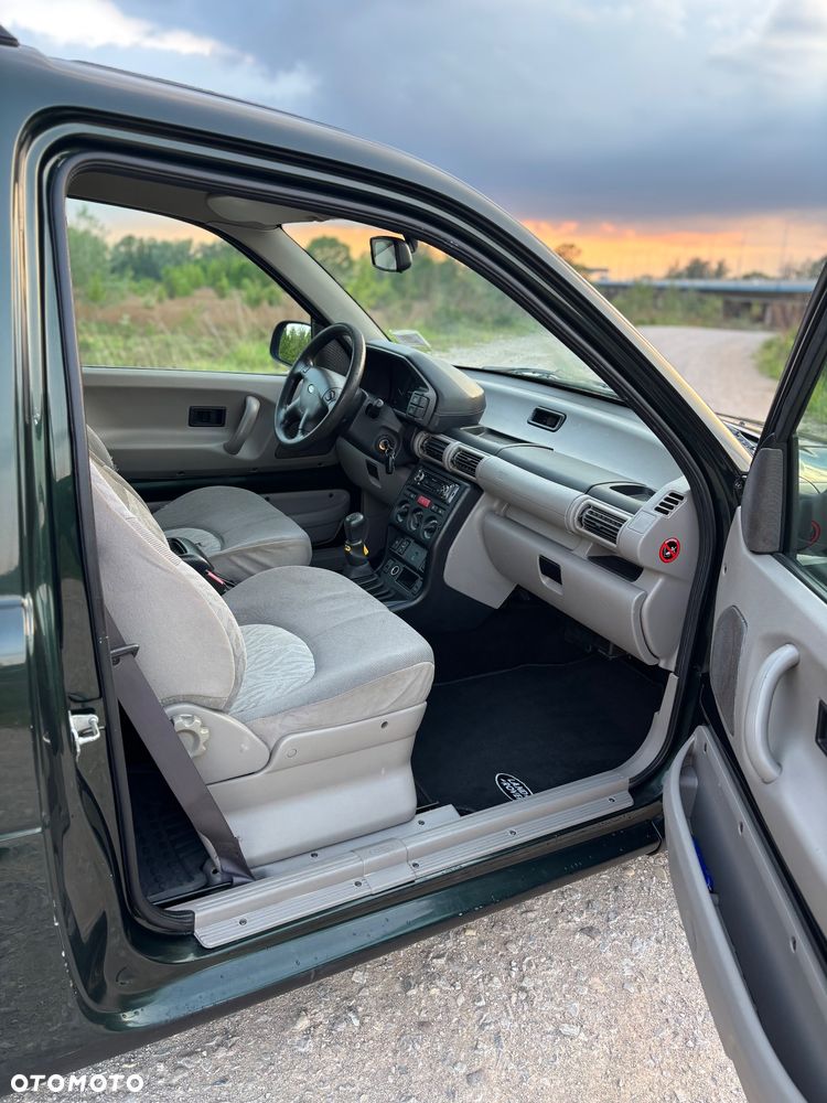 Land Rover Freelander - 12