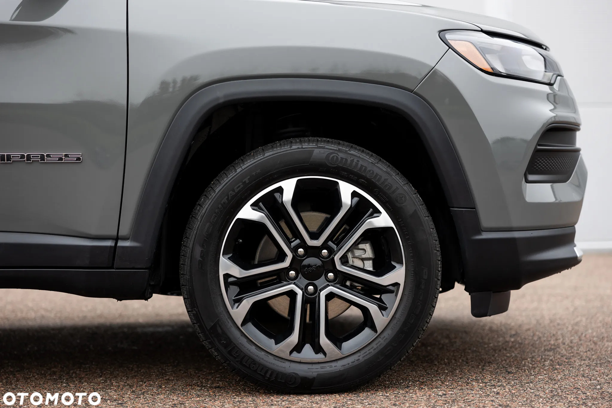 Jeep Compass - 9