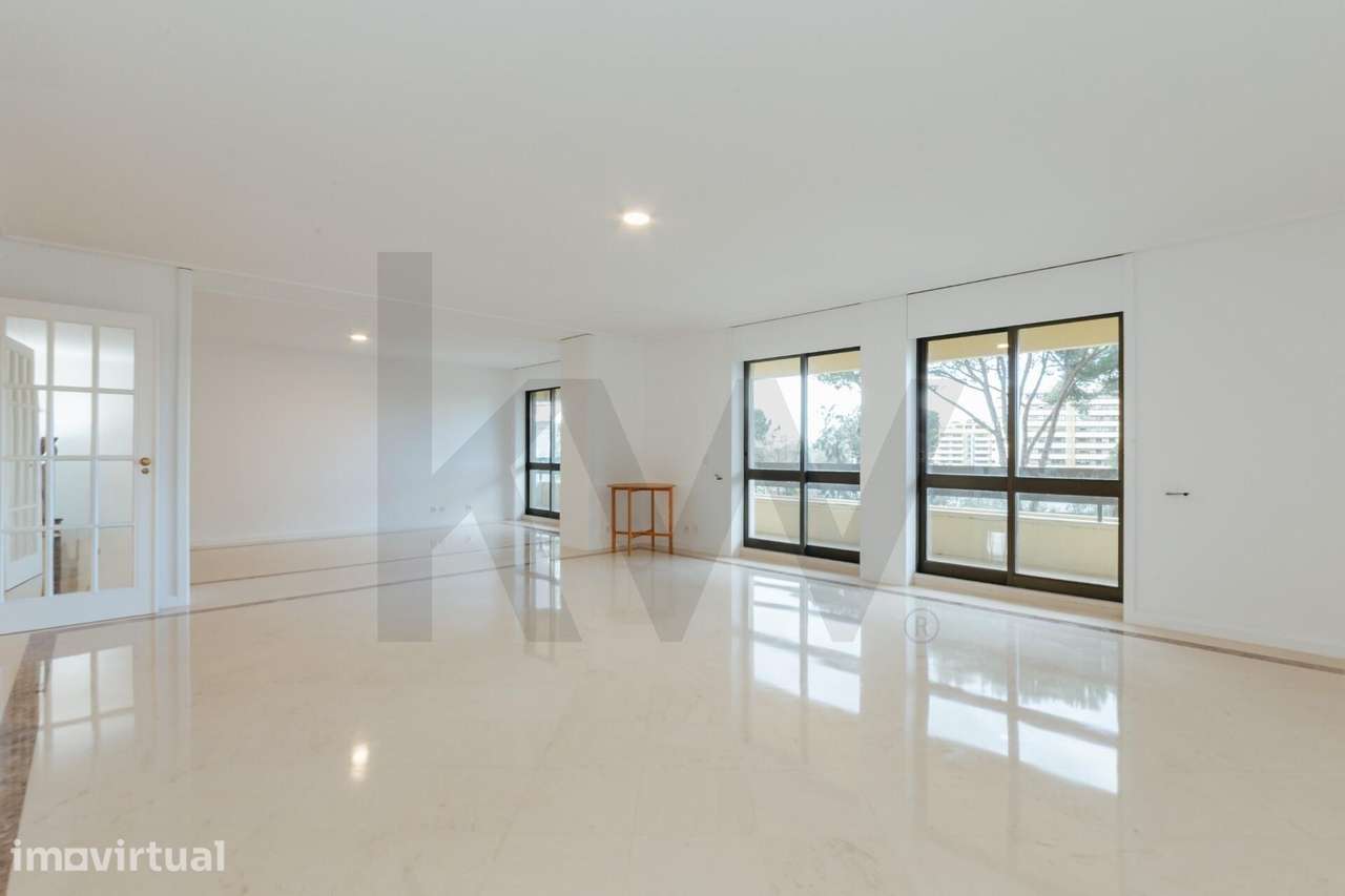 Apartamento de Prestígio em Condomínio Privado – Avenidas Novas, Lisbo - Grande imagem: 2/48