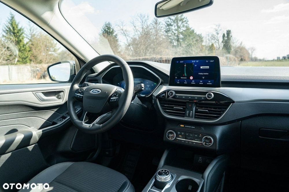 Ford Kuga - 23