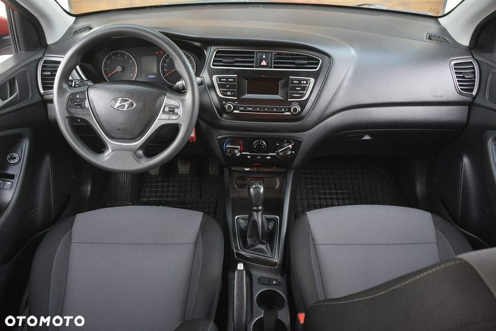 Hyundai i20 1.2 Classic Plus - 17
