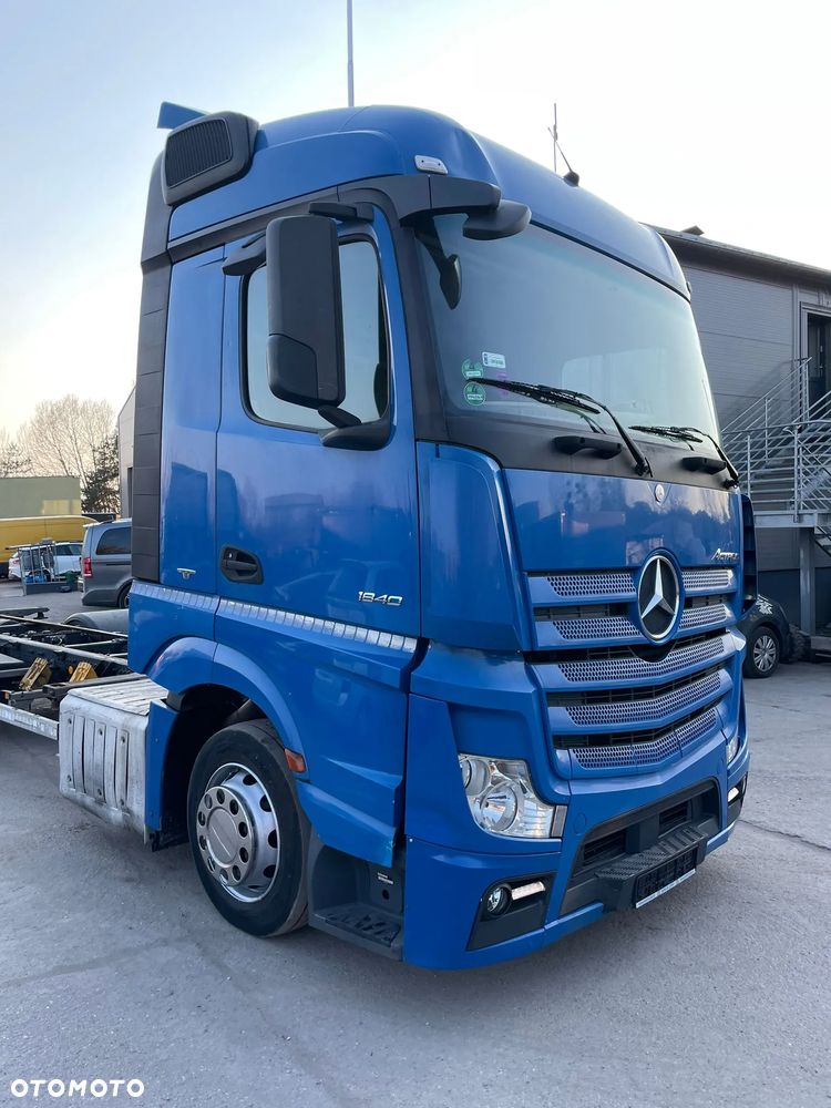 Mercedes-Benz Actros - 4