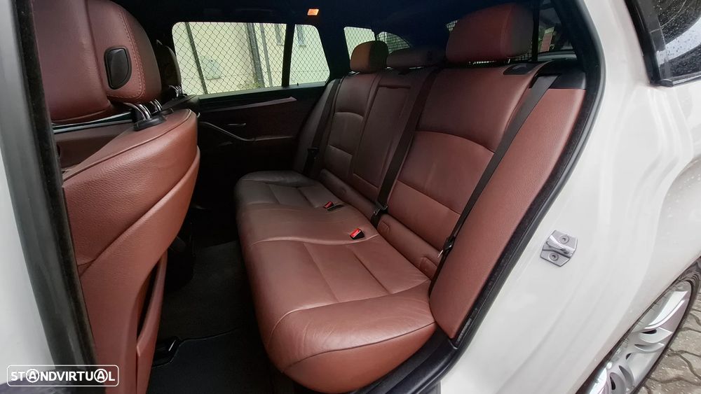 BMW 520 d Auto - 28