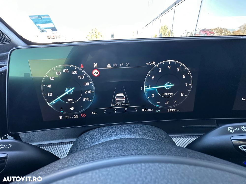 Kia Sportage 1.6 T-GDI MHEV 6MT 4x2 GT Line - 11