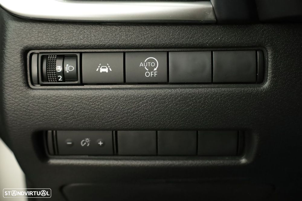 Nissan Qashqai 1.3 DIG-T N-Connecta Xtronic - 19