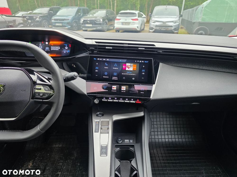 Peugeot 408 1.2 PureTech Allure S&S EAT8 - 22