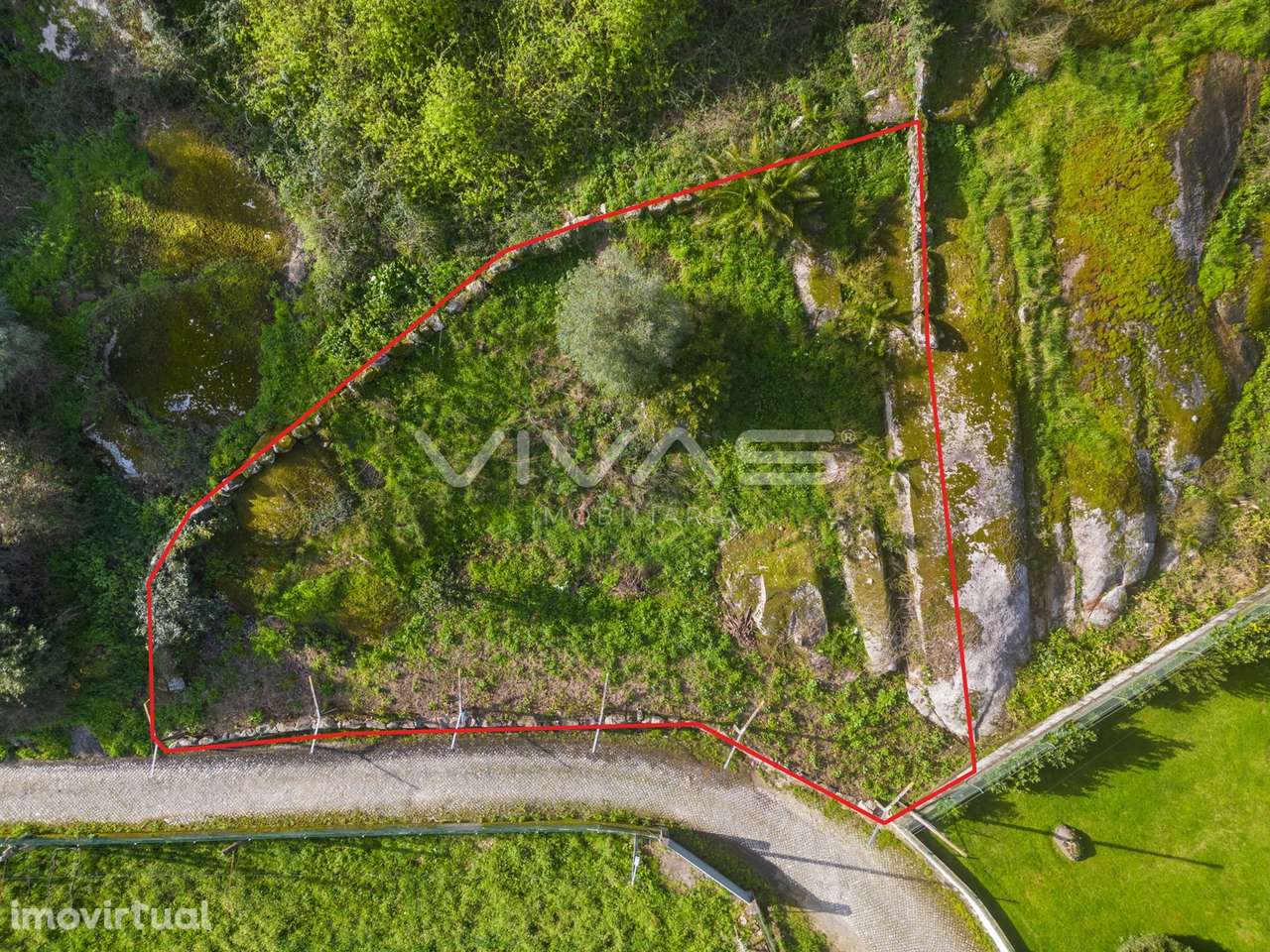 Terreno Para Construção  Venda em Arnoso (Santa Maria e Santa Eulália) - Grande imagem: 4/18