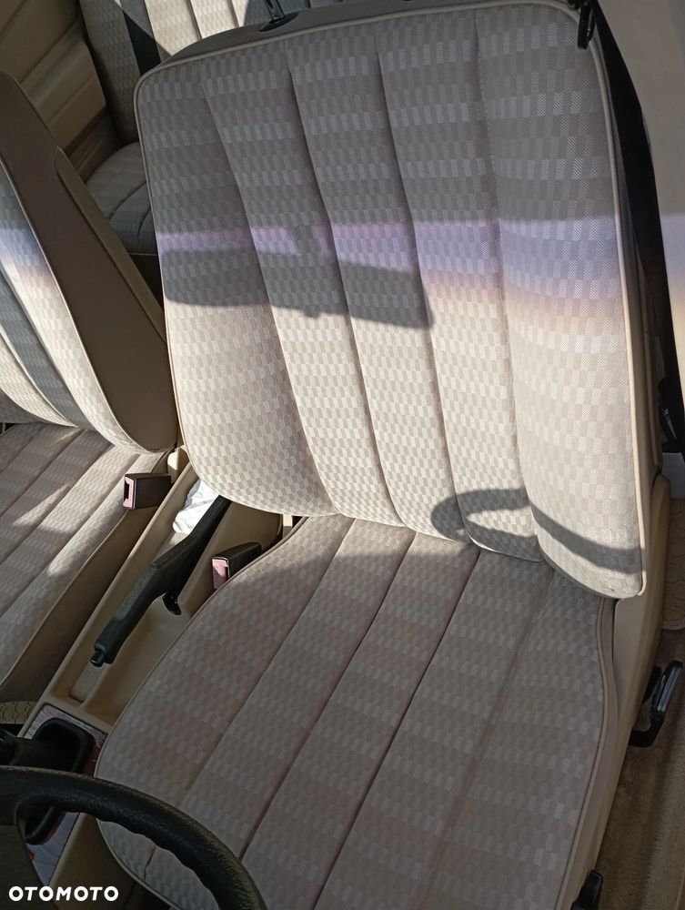 Mercedes-Benz W201 (190) - 29