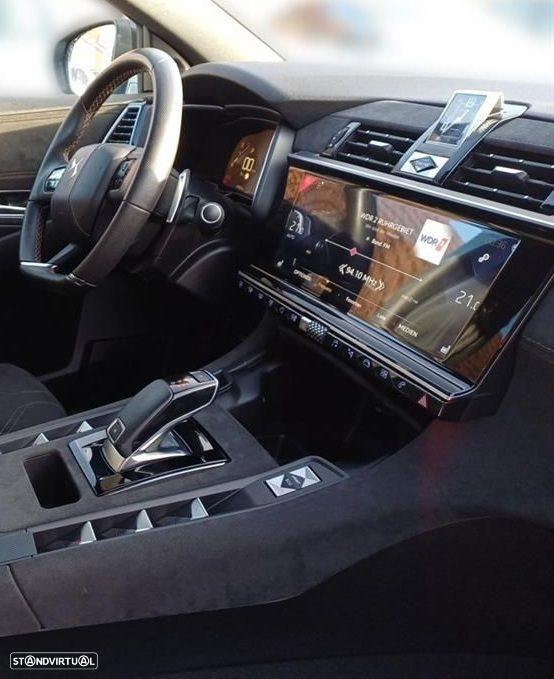 DS DS7 Crossback 1.5 BlueHDi Performance Line EAT8 - 5