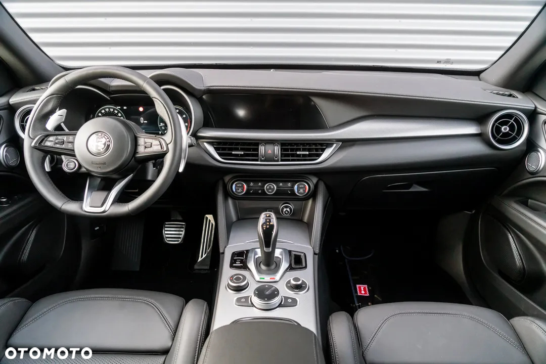 Alfa Romeo Stelvio 2.0 Turbo Veloce Q4 - 12