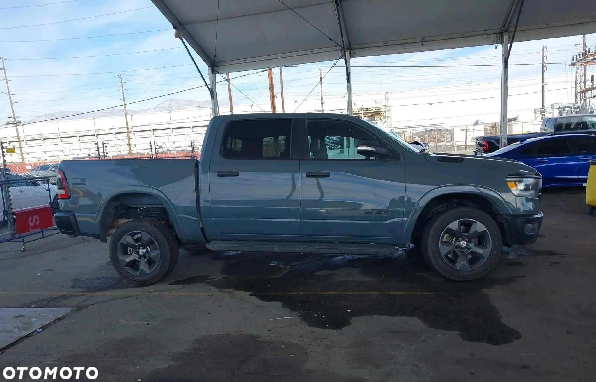 RAM 1500 Crew Cab Shortbed Bighorn - 23