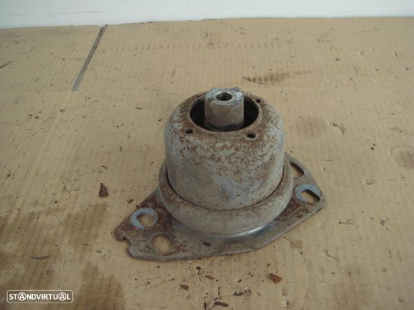 Apoio De Motor Fr Esq  Alfa Romeo Gt (937_) - 1