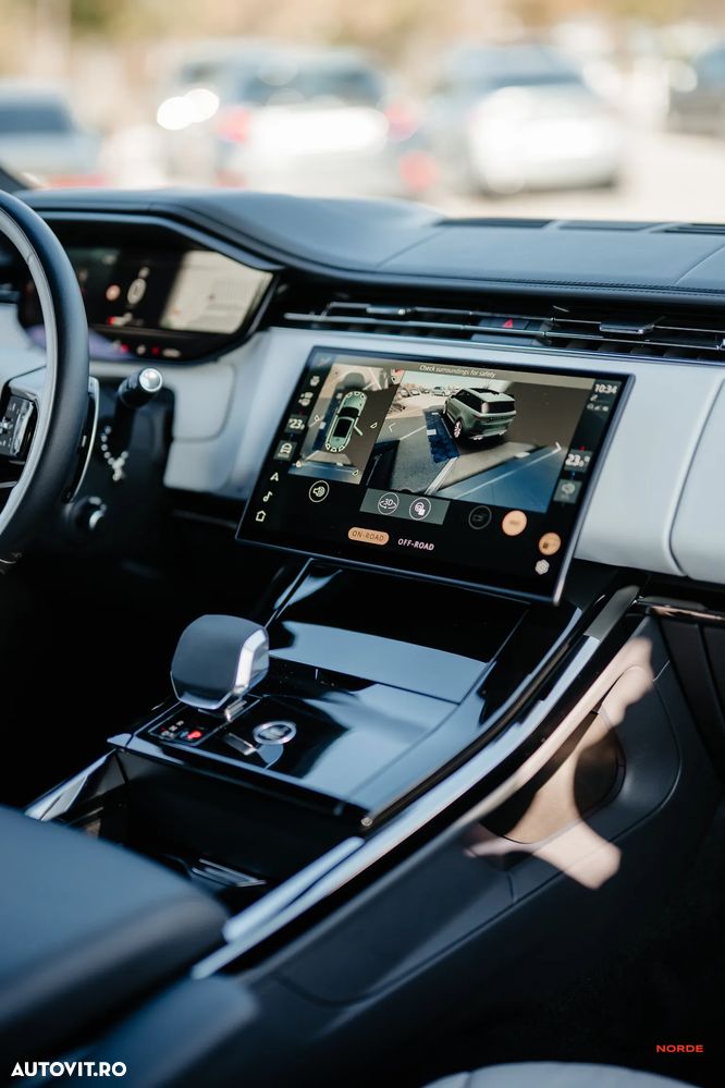 Land Rover Range Rover Sport - 24