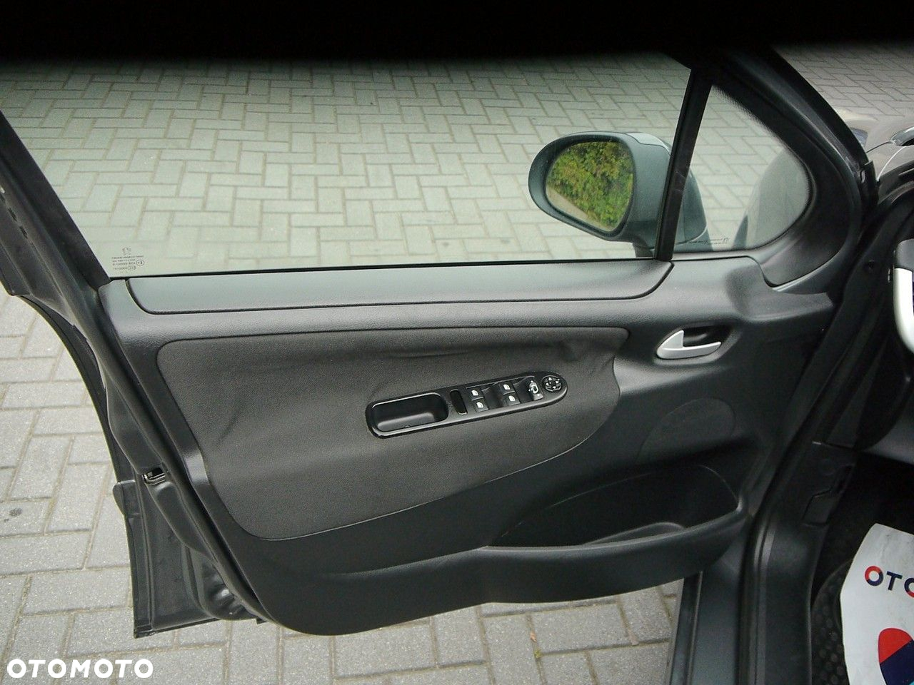 Peugeot 207 SW 95 VTi Family - 28