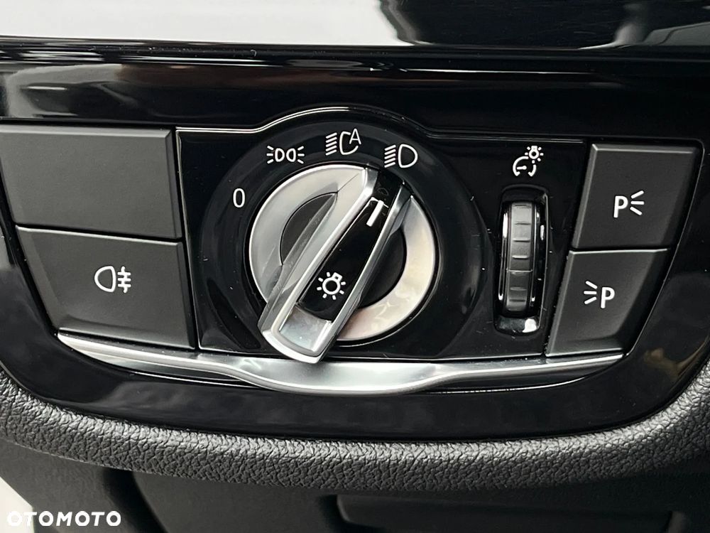 BMW Seria 5 530e M Sport sport - 38