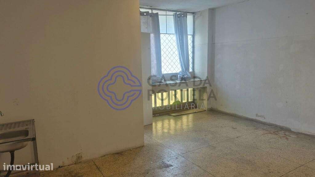 Loja à Venda — Rua da Fontinha, Porto - Grande imagem: 4/8