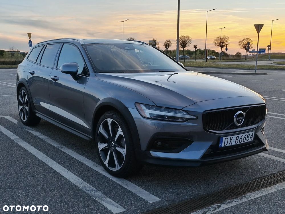 Volvo V60 Cross Country T5 AWD Geartronic Pro - 3