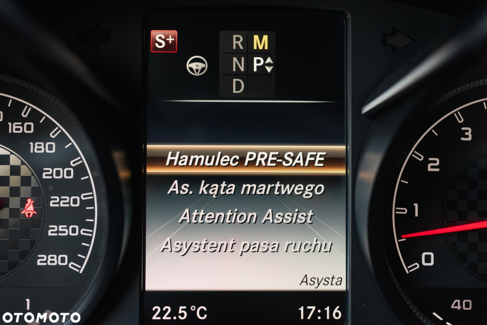 Mercedes-Benz Klasa C 450 AMG 4-Matic 7G-TRONIC - 30