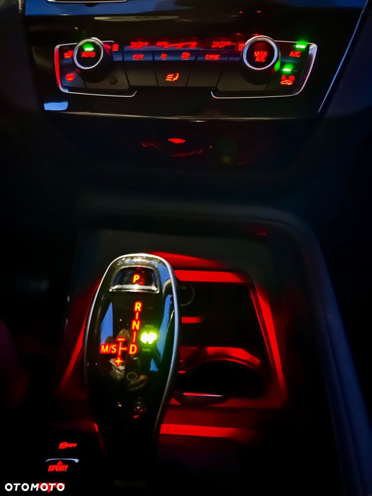 BMW X1 sDrive18i GPF Advantage - 25